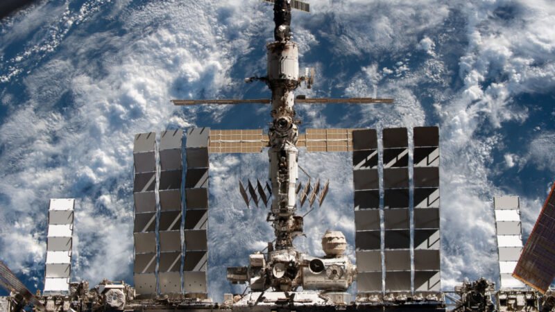 La ISS lleva 5 años perdiendo aire y los ingenieros aún no saben por qué